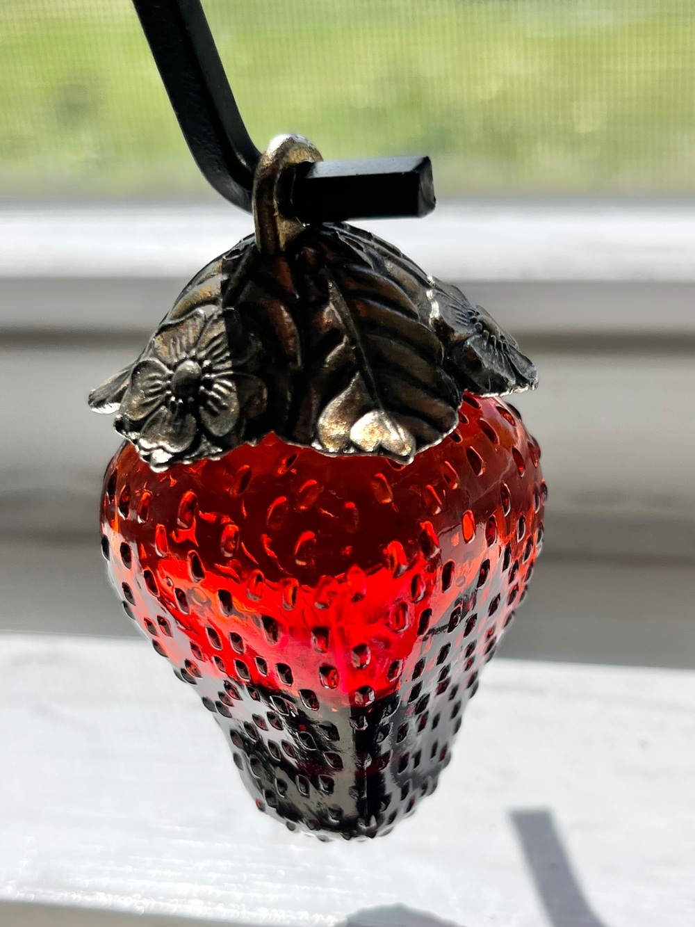 Glass Strawberry Salt or Pepper Shaker-Cadmium
